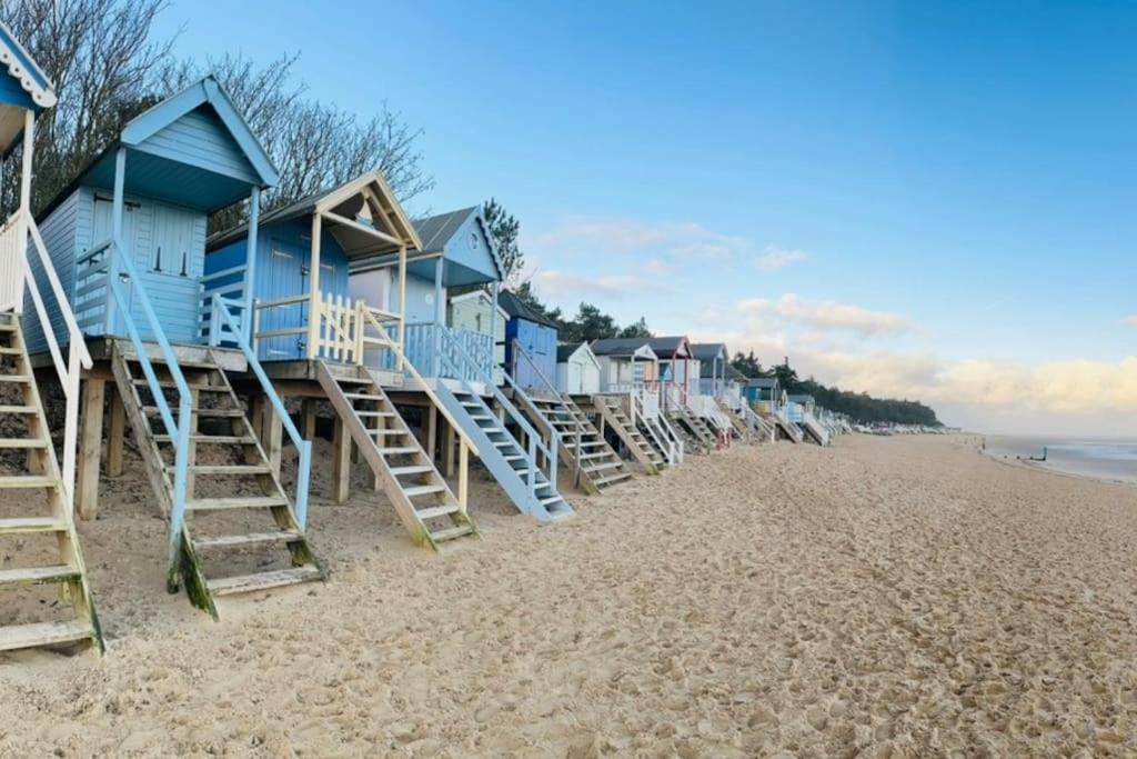 New! Blakeney. Harbour View Blakeney  Exterior foto